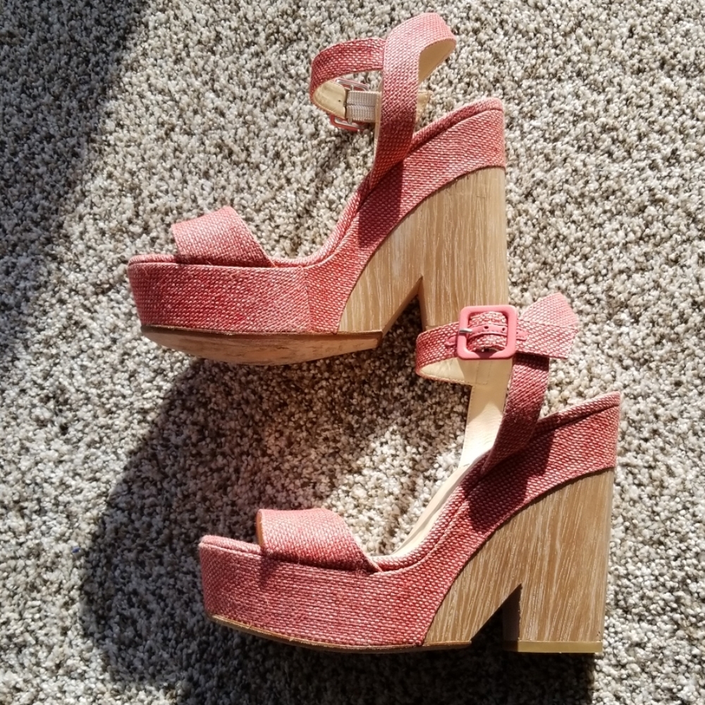 Jimmy Choo Coral Pink Wedge Heels 38.5
